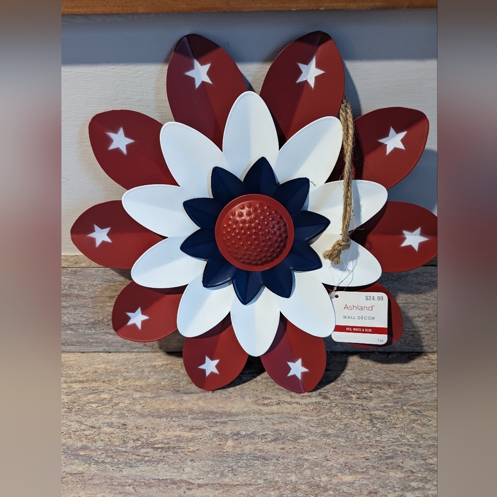 American 4th of July memorial Day Decor Supplies NWT Sign, Garland, Cupcake Mold - Picture 7 of 12